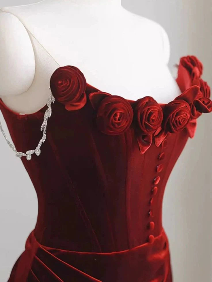 Vestido de noche de terciopelo rojo con hombros descubiertos y estampado floral, elegante vestido de sirena.